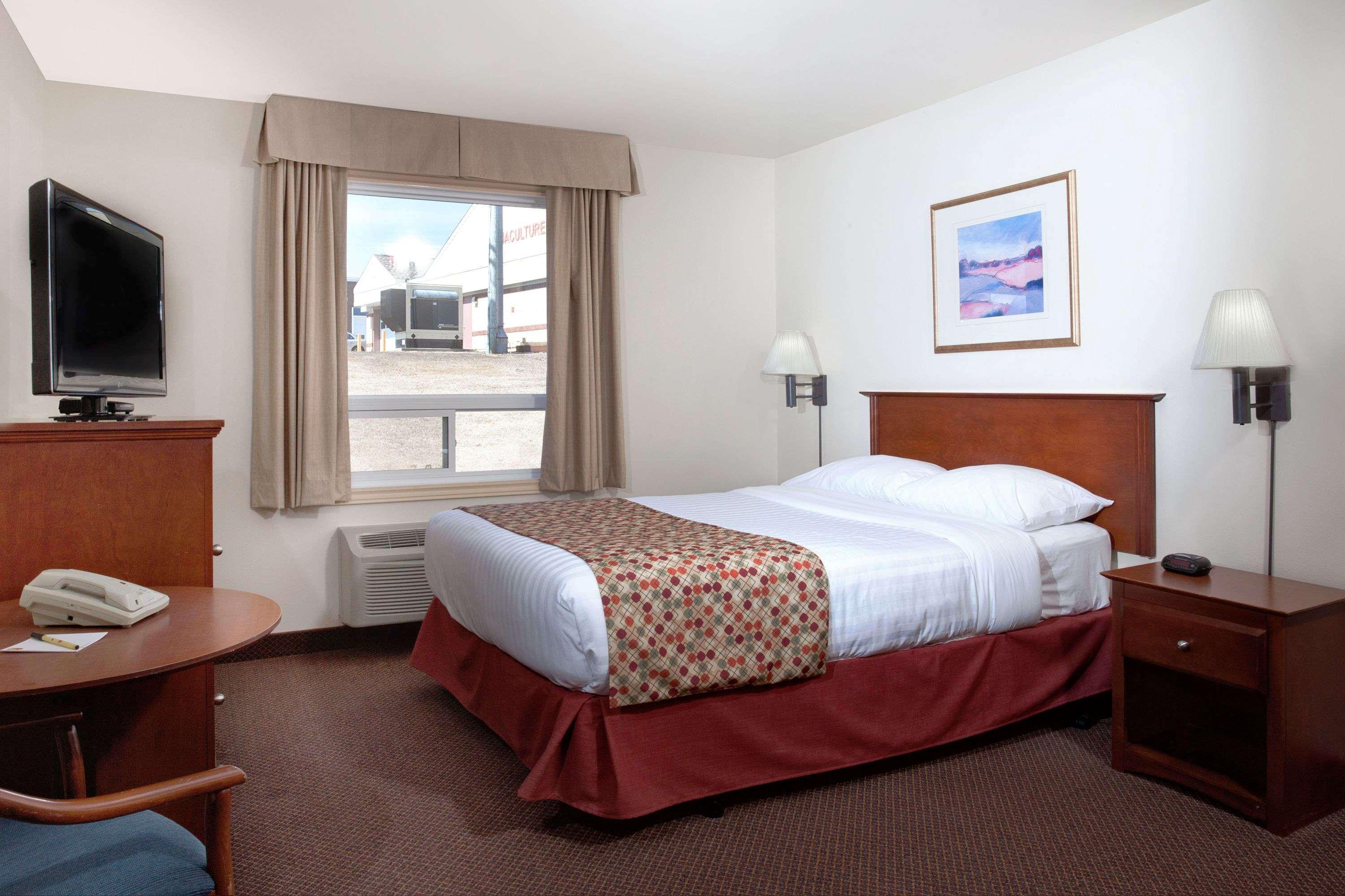 Super 8 By Wyndham Caraquet Hotel Exterior foto
