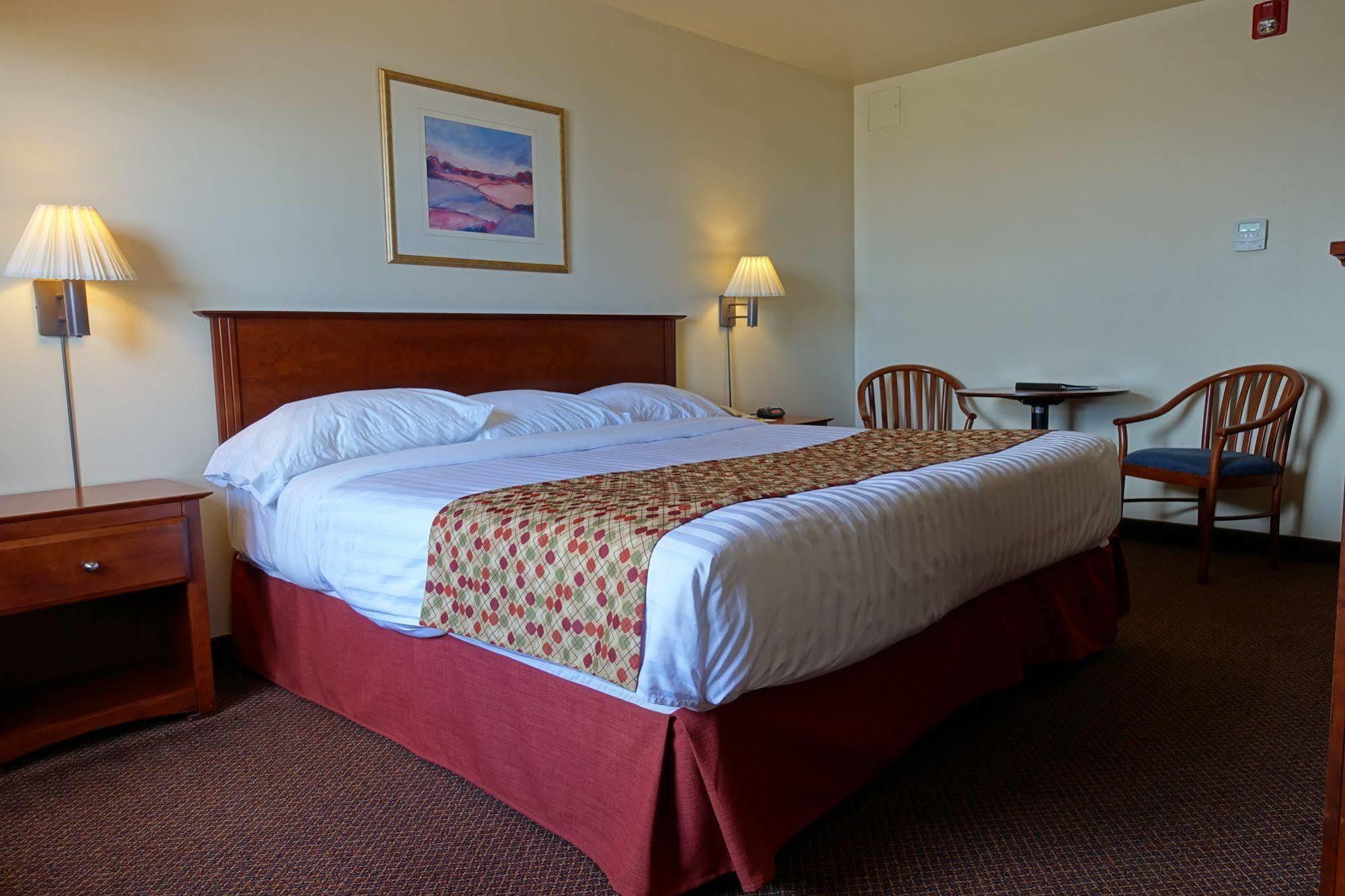 Super 8 By Wyndham Caraquet Hotel Exterior foto